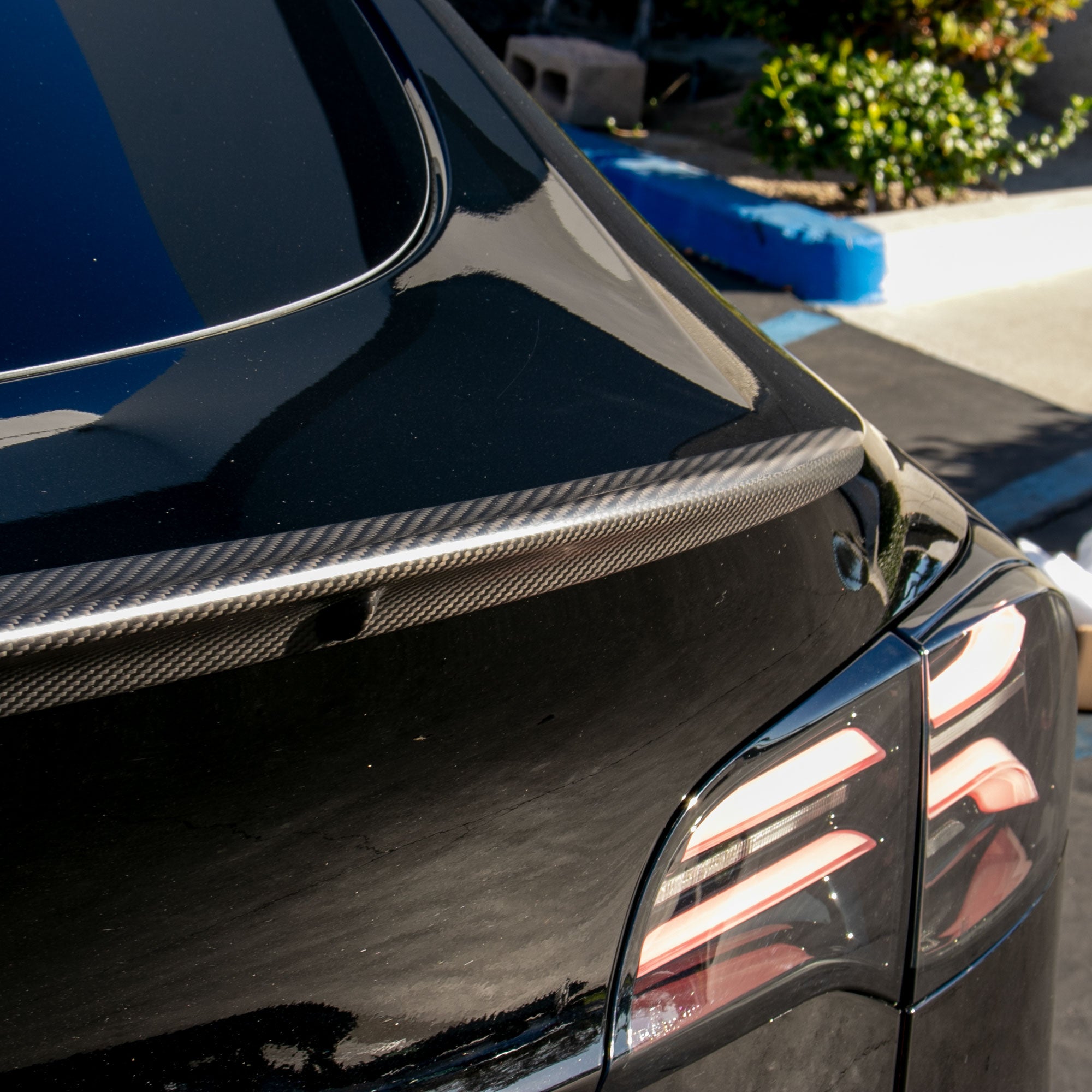 2020-2023 Tesla Model Y - Real Pre-preg Carbon Fiber Rear Spoiler